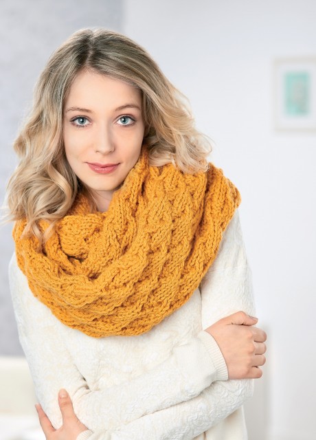 Chunky Cowl | Knitting Patterns | Let's Knit Magazine