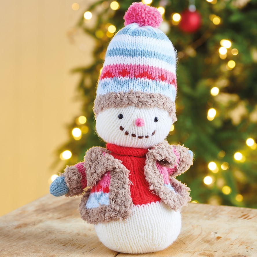 Snuggles the Snowman | Knitting Patterns | Let's Knit Magazine